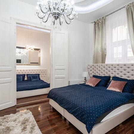 Opera Balkony Luxury Apartment With Free Parking Budapest Extérieur photo