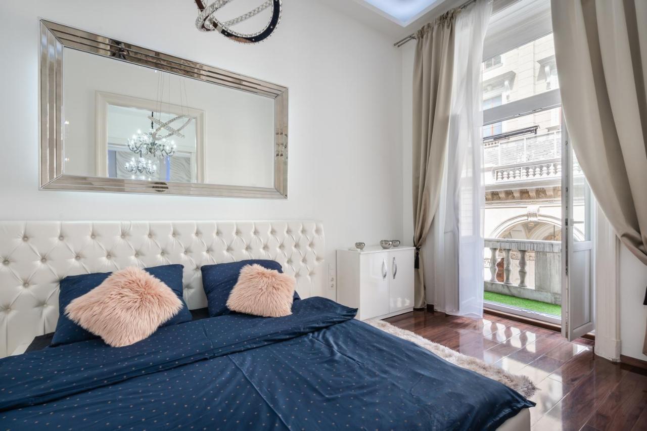 Opera Balkony Luxury Apartment With Free Parking Budapest Extérieur photo