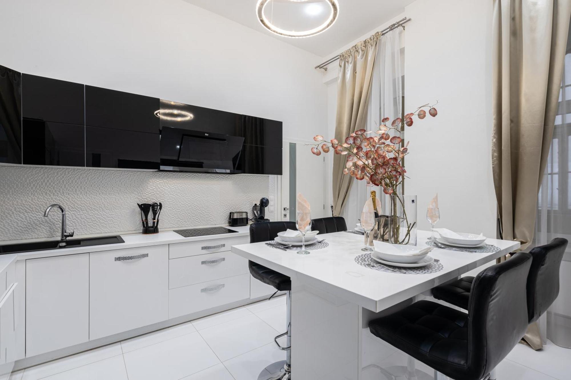 Opera Balkony Luxury Apartment With Free Parking Budapest Extérieur photo